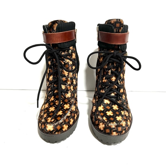 NWT New Antonio Melani Parton Calf Hair High Block Heel Zip Ankle Boot - Sz 6.5 - Picture 2 of 13